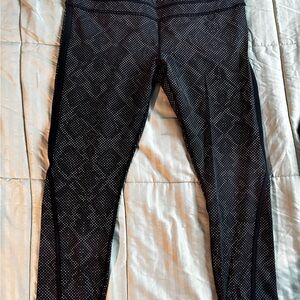 Size 12 Lululemon Pace Tight - Ravish Reptile Reflective